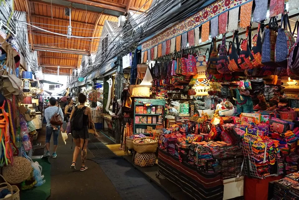 Photo of Chatuchak Weekend Market, Kamphaeng Phet 2 Road, Lat Yao, Chatuchak, Bangkok, Thailand by Sagar Gurav