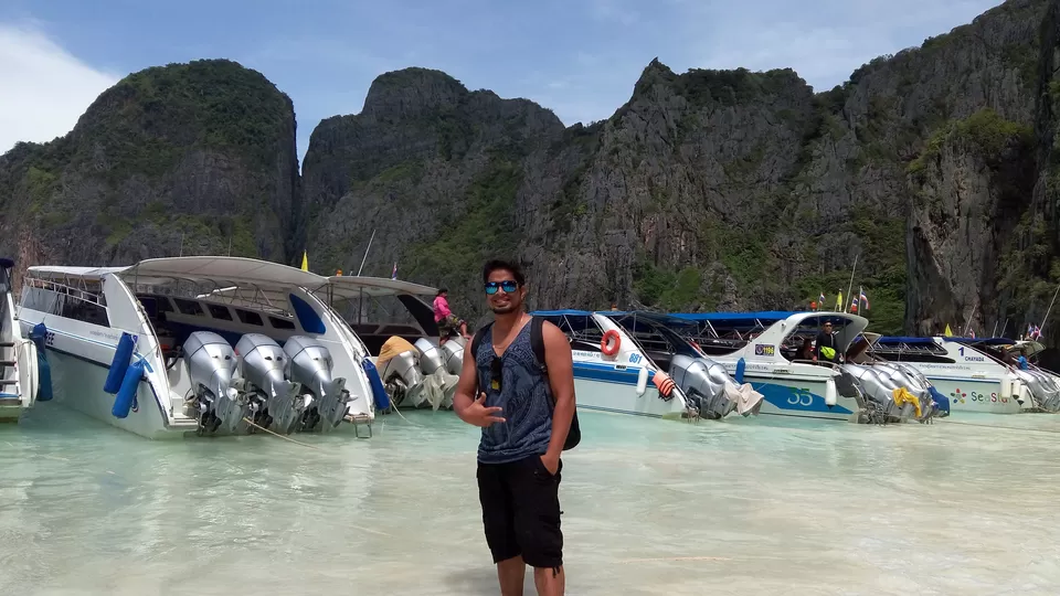 Photo of Maya Bay, Ko Phi Phi, Mueang Krabi District, Krabi, Thailand by Sagar Gurav