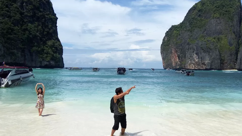 Photo of Maya Bay, Ko Phi Phi, Mueang Krabi District, Krabi, Thailand by Sagar Gurav