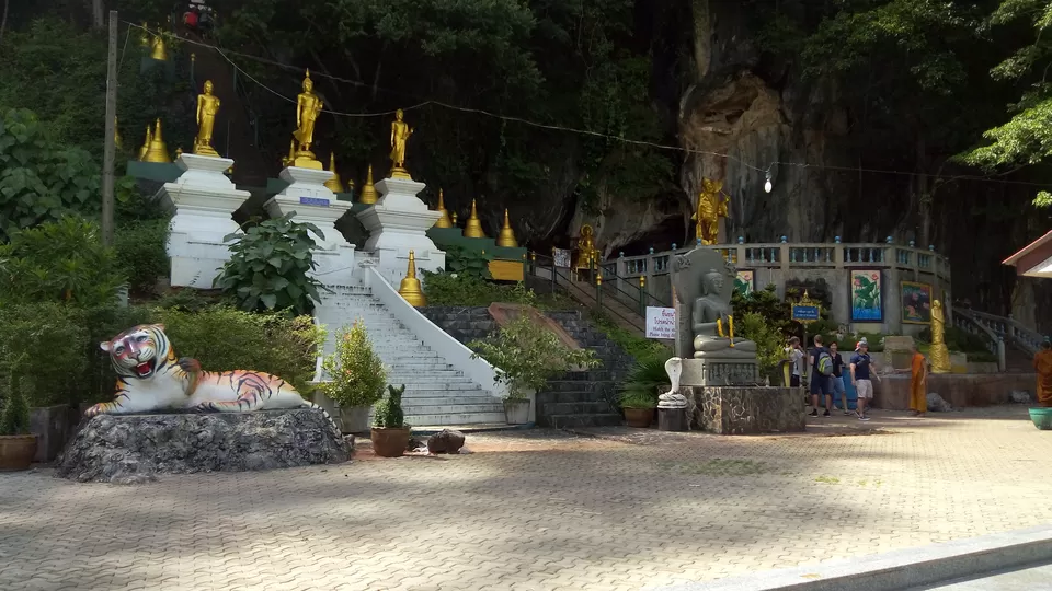 Photo of Tiger Cave Temple, Krabi Noi, Mueang Krabi District, Krabi, Thailand by Sagar Gurav