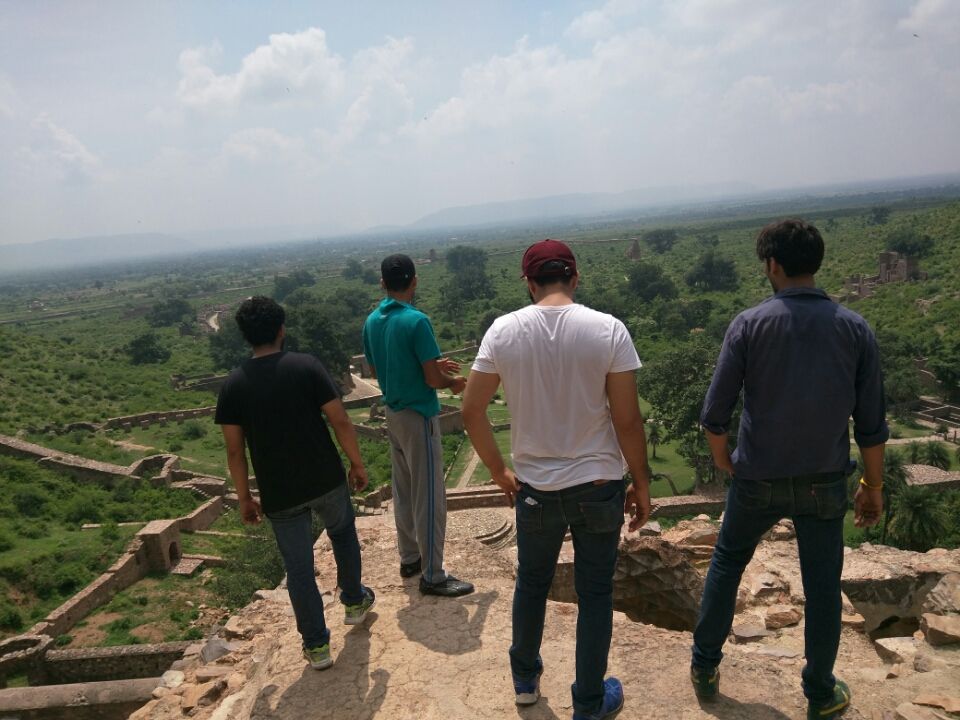 Photo of Road trip to Bhangarh Fort 24/72 by Pankaj Dixit