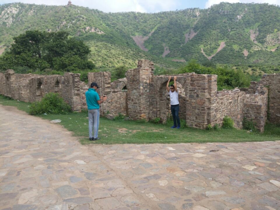 Photo of Road trip to Bhangarh Fort 48/72 by Pankaj Dixit
