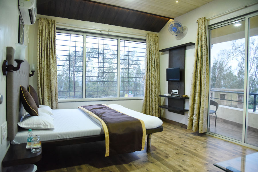 Photo of Kaas Holiday Resort, Kaas Road, Atali, Maharashtra, India by Urvashi Panchal