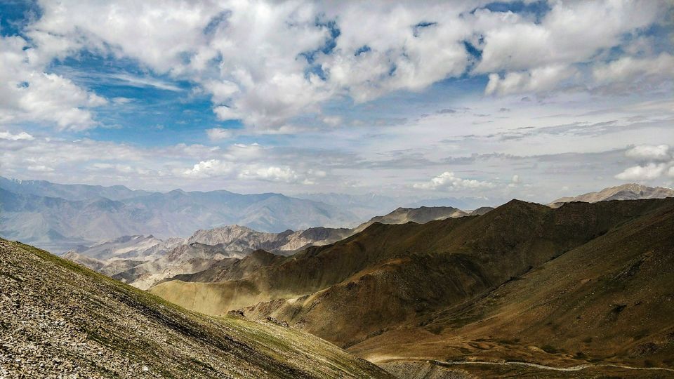 Photo of Leh Ladakh - A cluster of mountains 2/3 by Aaditya Aakash
