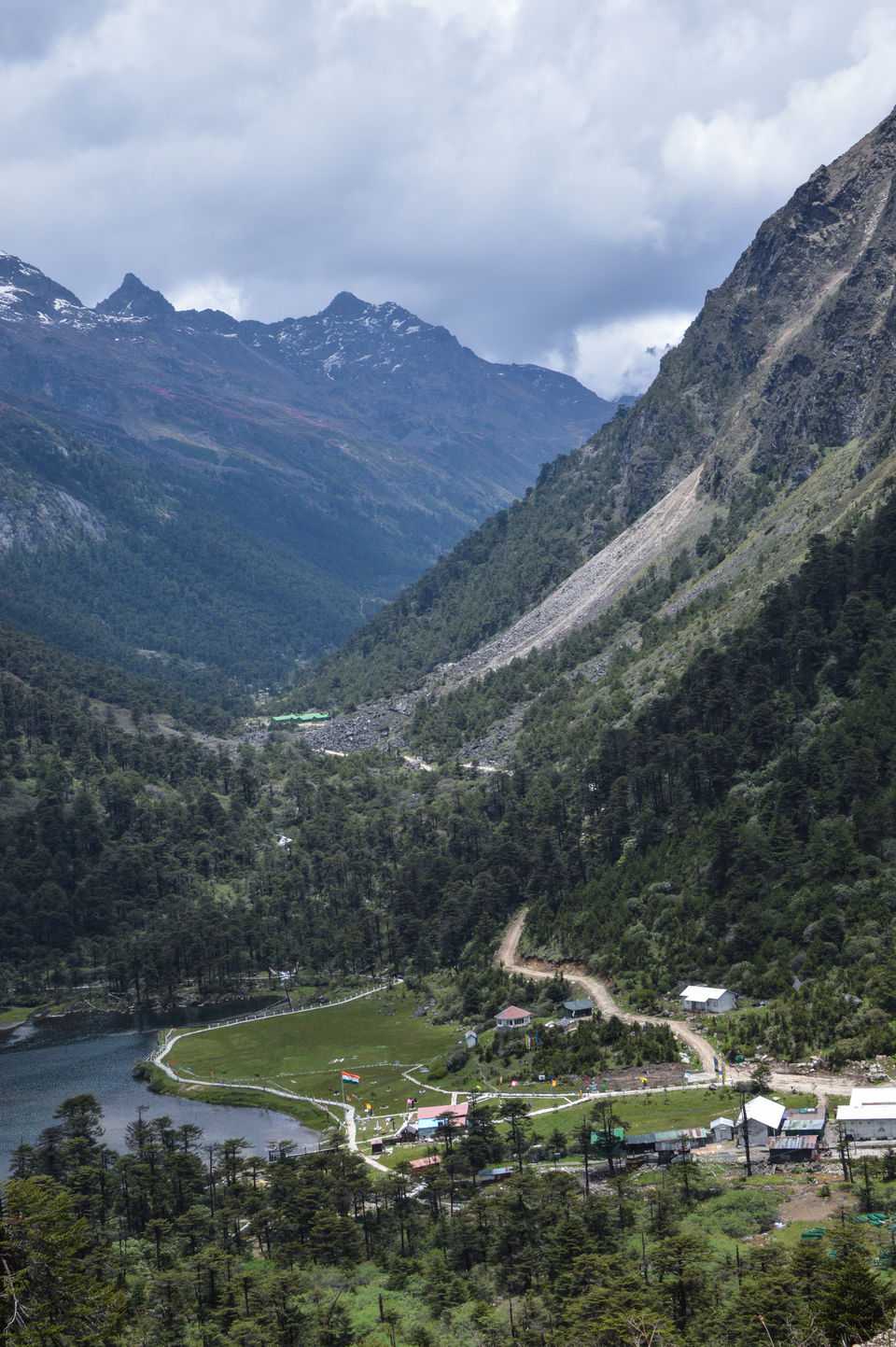 Photo of Bum La Pass by Nirban Kundu