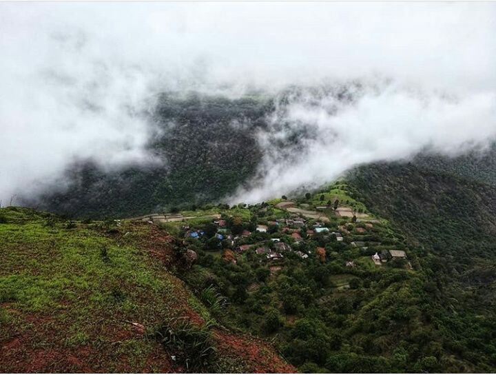 Photo of Malang Point Matheran, Matheran, Maharashtra, India by Debapriya Banerjee