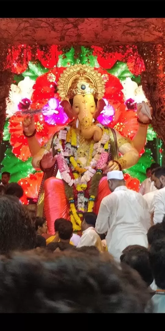 Photo of Lalbaugcha Raja Ganpati, Doctor Baba Saheb Ambedkar Road, Shree Ganesh Nagar, Lal Baug, Parel, Mumbai, Maharashtra, India by Debapriya Banerjee