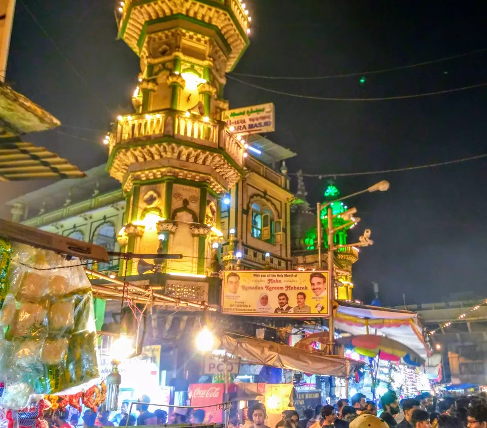 Photo of Mohammed Ali Road, Mandvi, Chippi Chawl, Kalbadevi, Mumbai, Maharashtra, India by Debapriya Banerjee