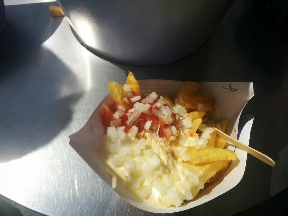 Photo of Amsterdam by Angad Sobti