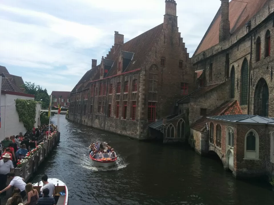 Photo of Bruges, Belgium by Angad Sobti