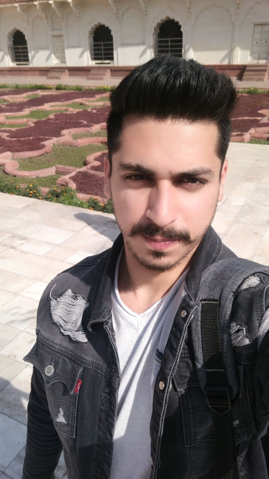 Photo of This trip is about looking beyond Agra's conflation with that world-famous symbol of love. by Silver Fang