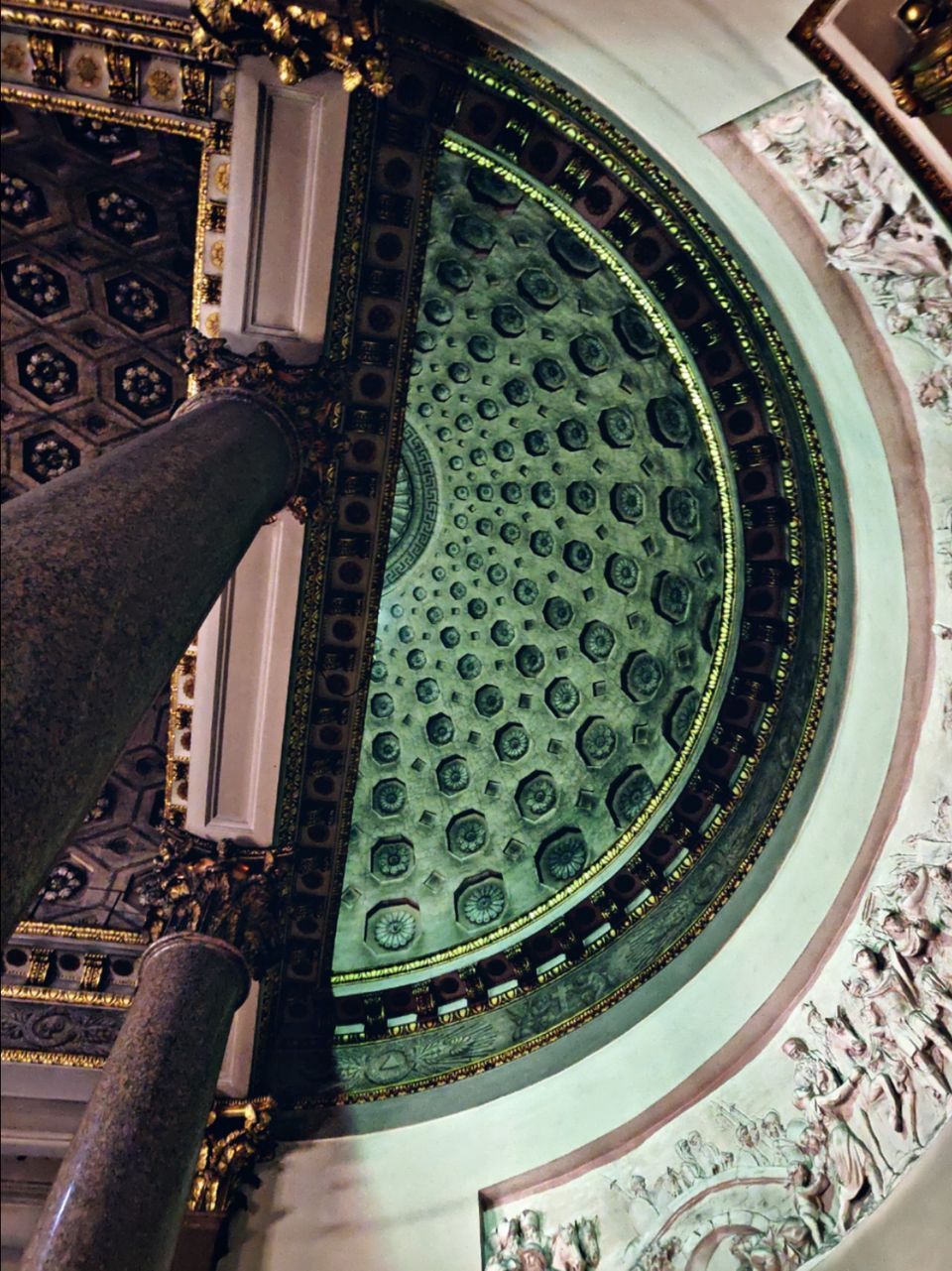 Photo of Saint Petersburg, Russia by Croydyn Dcruz