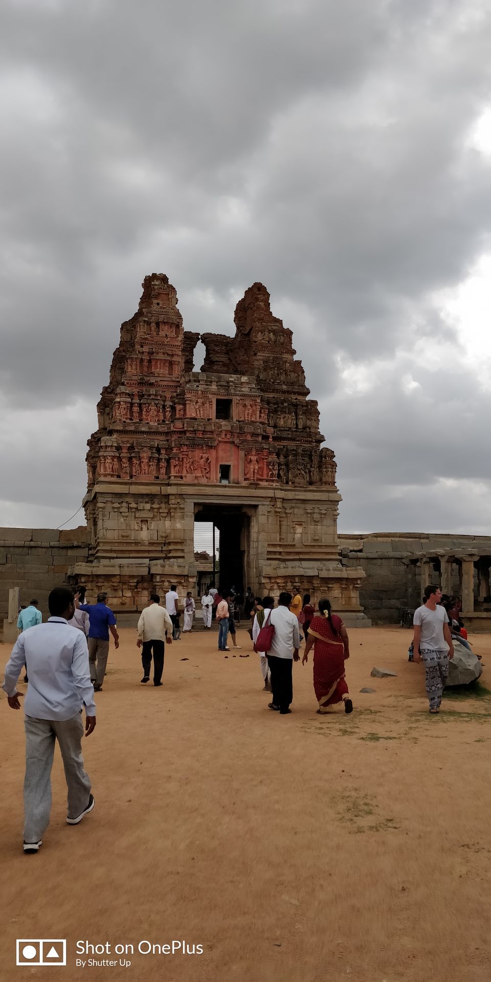 Photo of Ruin yourself in Hampi for a weekend !!! by Ayushi Gupta