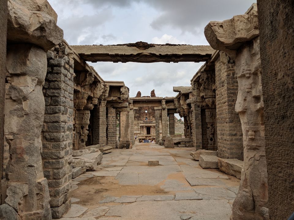 Photo of Ruin yourself in Hampi for a weekend !!! by Ayushi Gupta