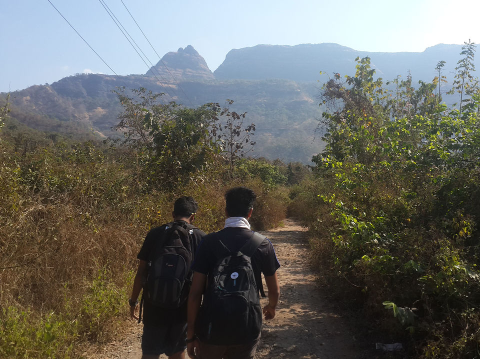 Photo of Pinnacle Of Kalavantin Durg 3/37 by ExploGraphr