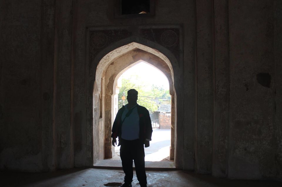 Photo of Adam Khan’s Tomb, Ward 2 Road, Seth Sarai, New Delhi, Delhi, India by Anuj Tikku