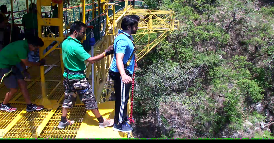 Photo of Jumpin Heights, Mohan Chatti, Uttarakhand, India by Pradyumn Singh
