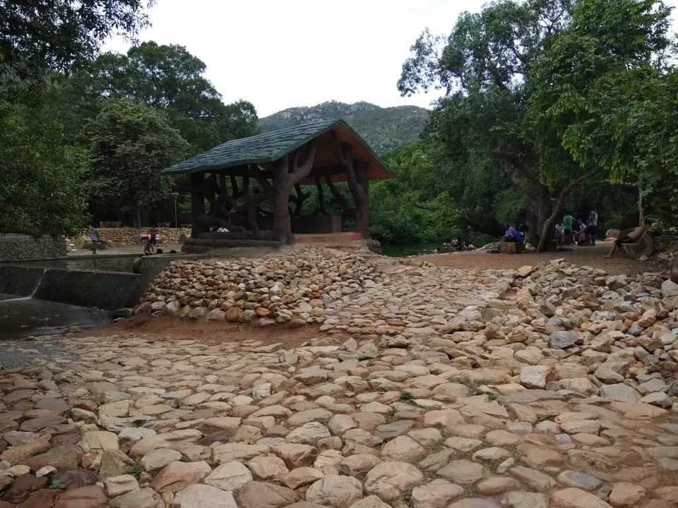 Photo of Tada waterfalls by Srinivas Guptha