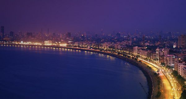 Photo of Marine Drive, Churchgate, Mumbai, Maharashtra, India by Abhinav Jain
