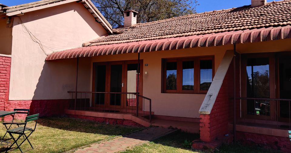 Photo of Hotel Lakeview, Ooty, Tamil Nadu, India by Abhinav Jain