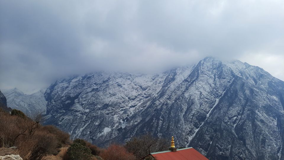 Photo of सिर्फ 15000 भारतीय रुपयों में किया एवरेस्ट बेस कैम्प ट्रेक l by Pankaj Mehta Traveller
