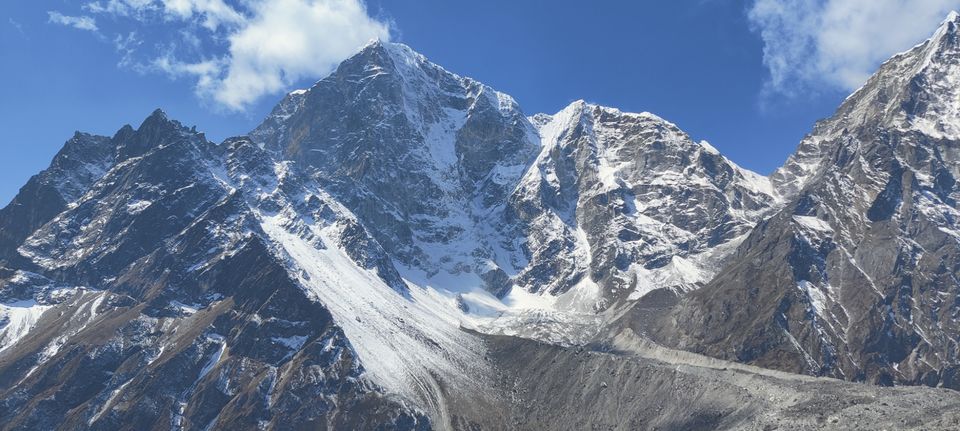 Photo of कैसे करें एवेरेस्ट बेस कैंप का सस्ता ट्रेक by Pankaj Mehta Traveller