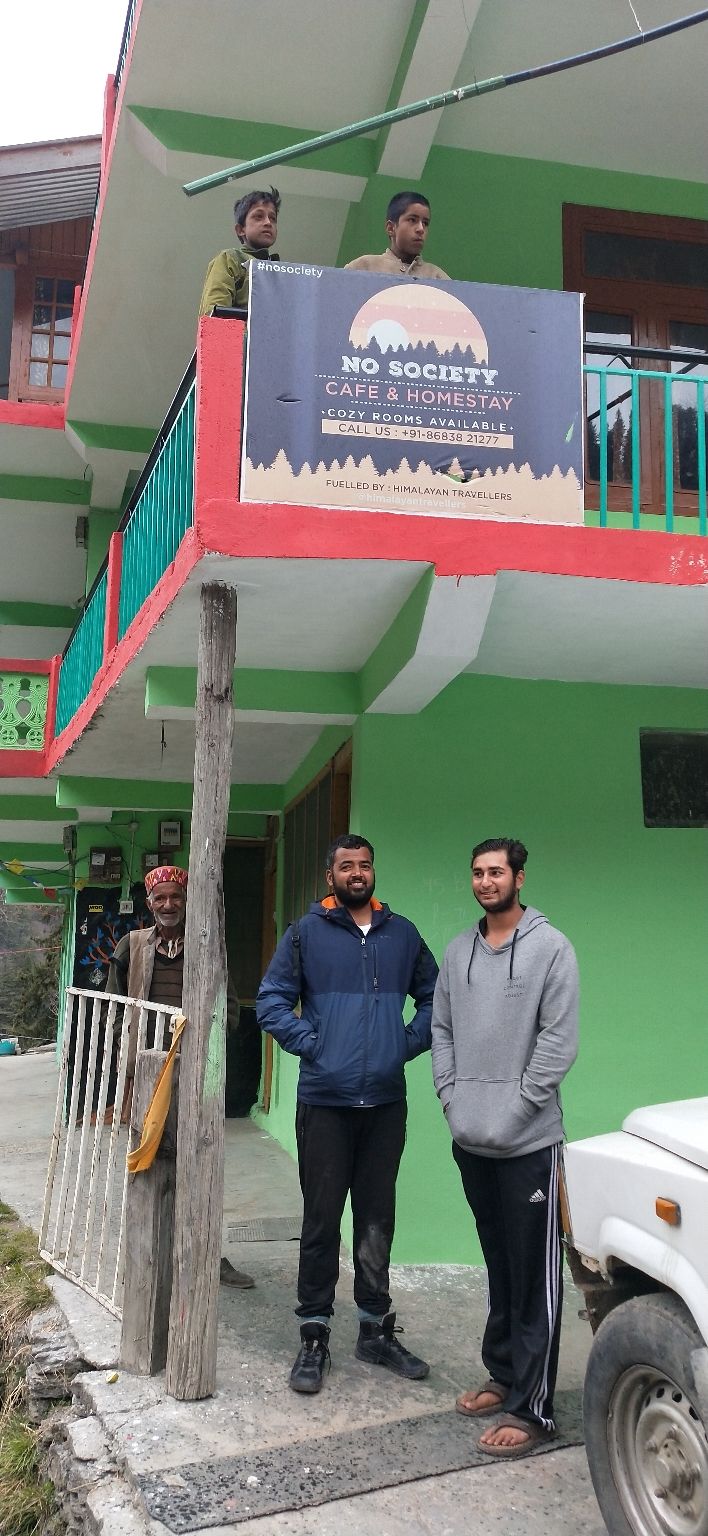 Photo of Dehli to jibhi himachal by gulmarg riders