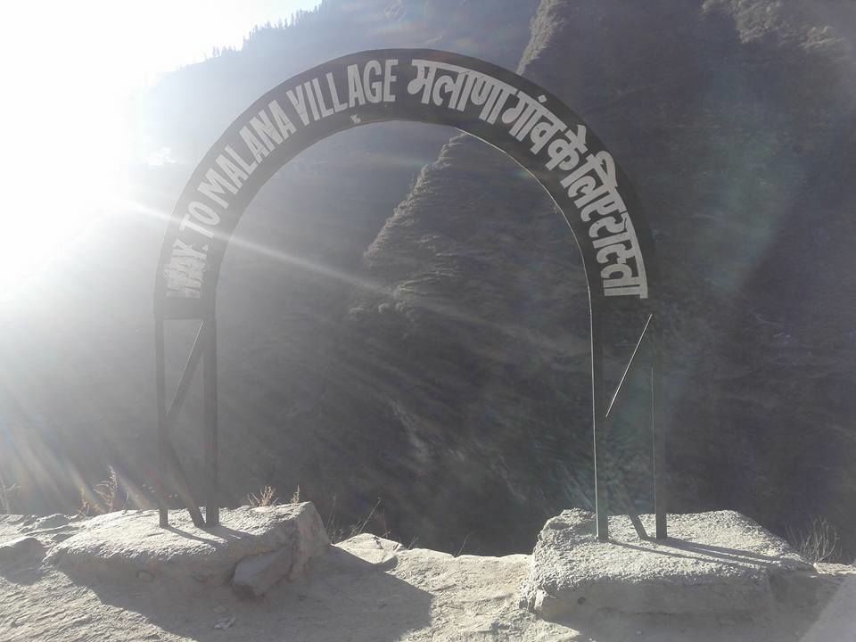Photo of A solo trek to Malana Village – A Girl’s story 1/3 by Priti Raman Vishwakarma