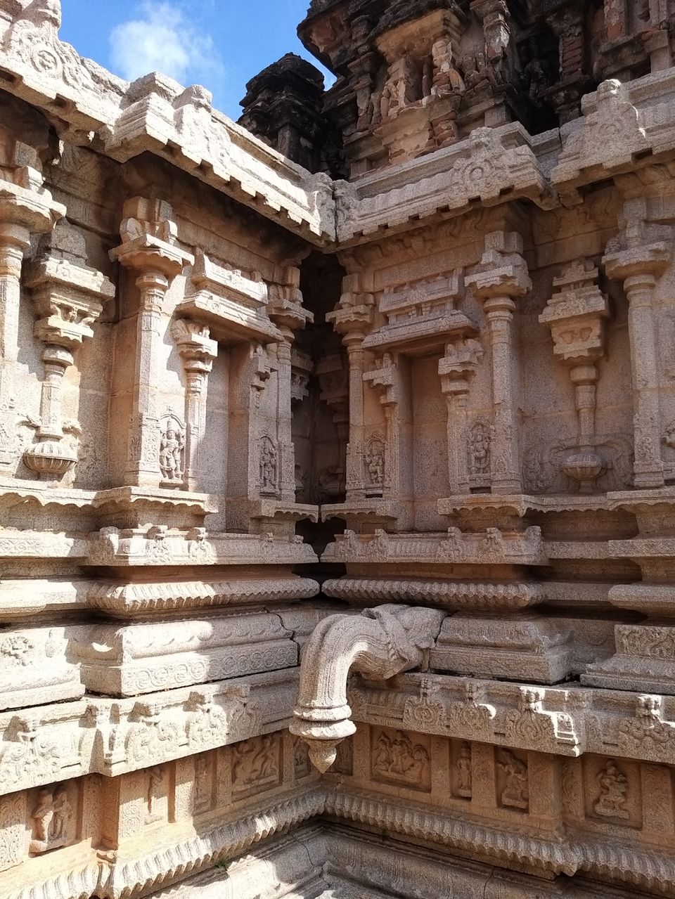 Photo of Vitthala Temple, Hampi, Karnataka, India by Anv._.Guru