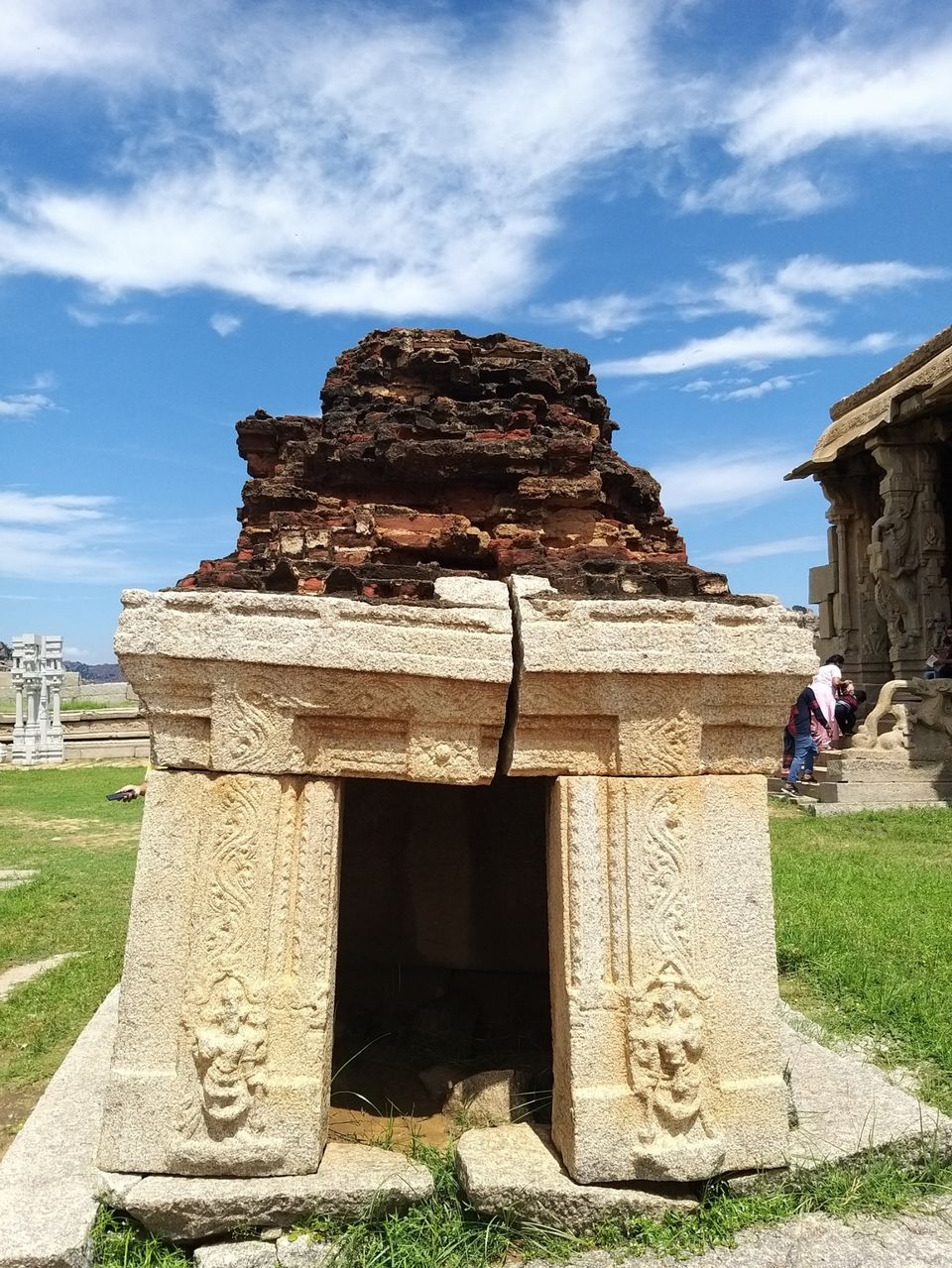 Photo of Vitthala Temple, Hampi, Karnataka, India by Anv._.Guru