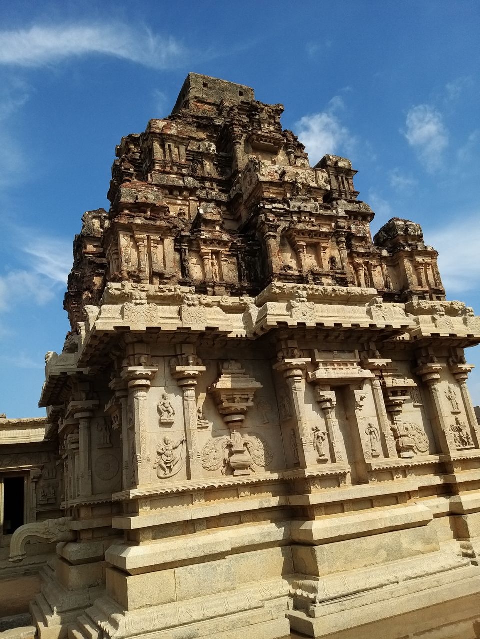 Photo of Vitthala Temple, Hampi, Karnataka, India by Anv._.Guru