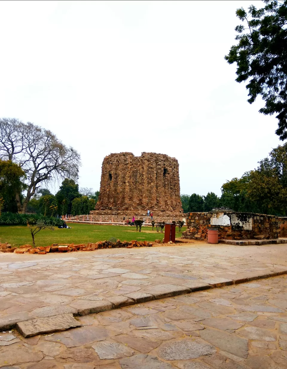 Photo of A Disputed Beauty - Qutub Minar by ARCHANA RAI