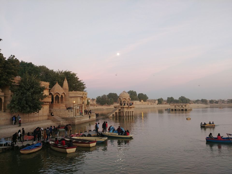 Photo of Gadisar Lake, Postal Colony, Jaisalmer, Rajasthan by Pushpak Apte