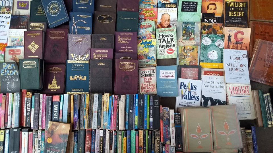 Photo of Sunday Book Market: Daryaganj, Old Delhi 1/8 by theharfanmaula
