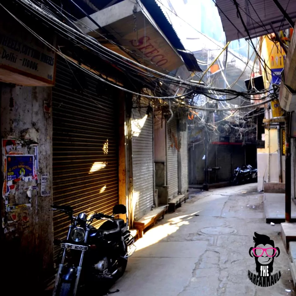 Photo of 300 years old Temple in Chawri Bazaar: A hidden treasure in Old Delhi #notonTripoto by theharfanmaula