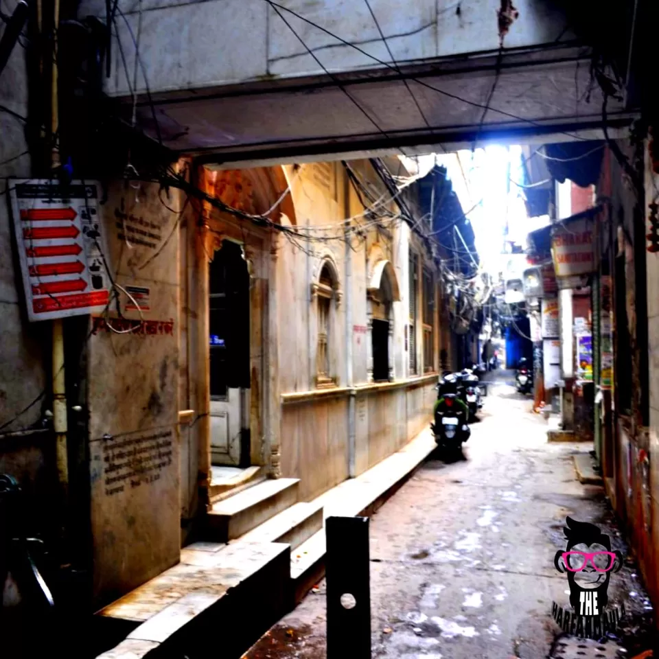 Photo of 300 years old Temple in Chawri Bazaar: A hidden treasure in Old Delhi #notonTripoto by theharfanmaula