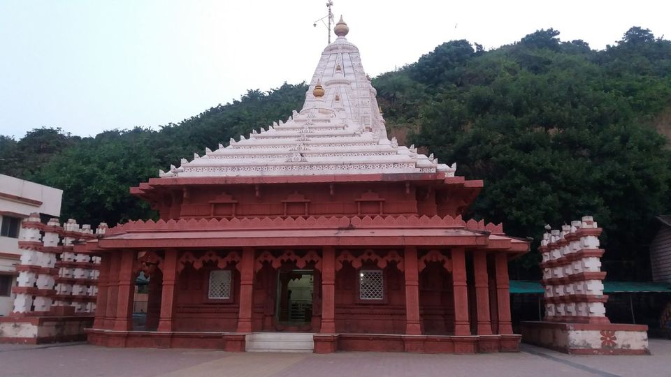 Photo of Ganpatipule Mandir, Ganpati Pule Road, Rajwadi, Ganpati Pule, Maharashtra, India by Vivek Rauthan