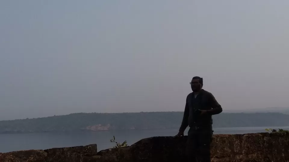 Photo of Jaigad Fort, Jaigad, Maharashtra, India by Vivek Rauthan