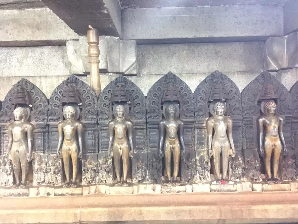Photo of Shravanabelagola Temple, Jinnenahalli, Karnataka, India by Purvesh Jain