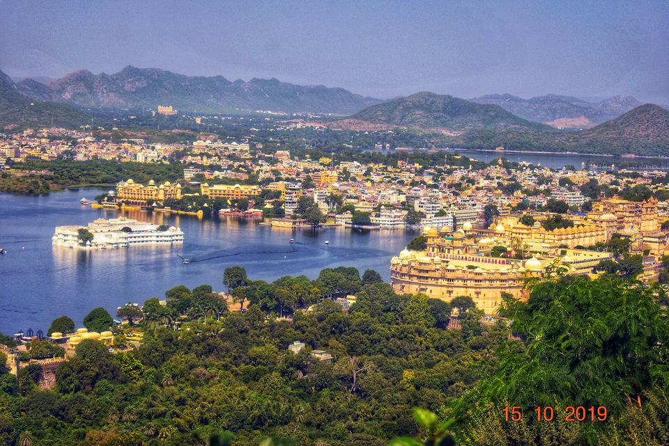 Photo of Padharo Mhare Des – A Colourful Extravaganza by Ranjabatee