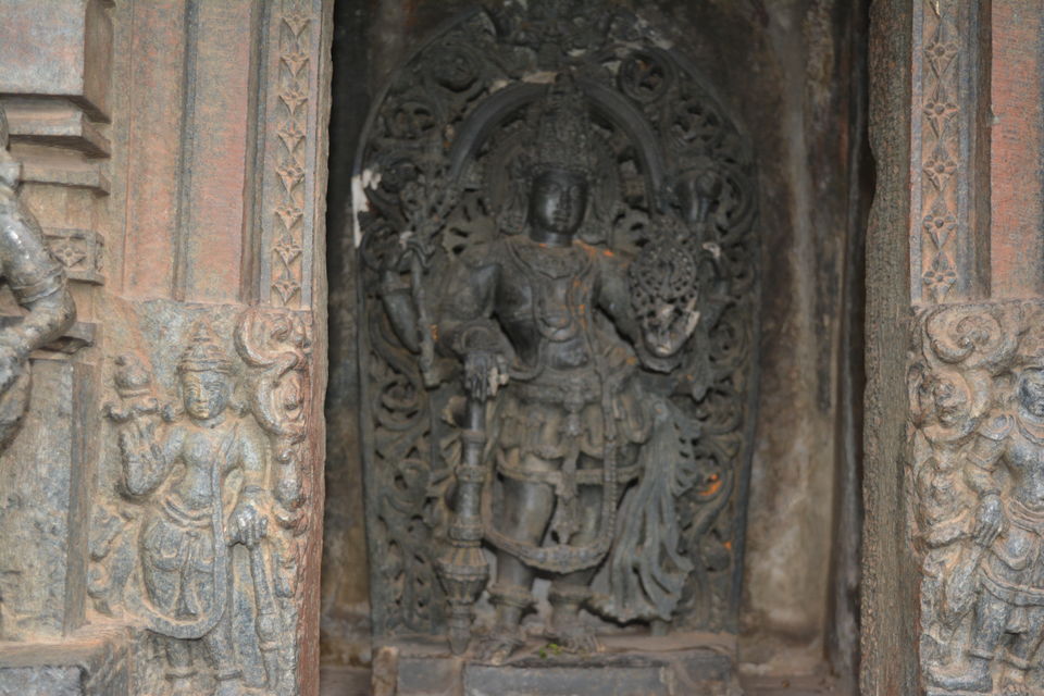 Photo of Belur - Poetry in Stone..Intricate,Detailed and Unimaginable 11/31 by Hemanth Reddy