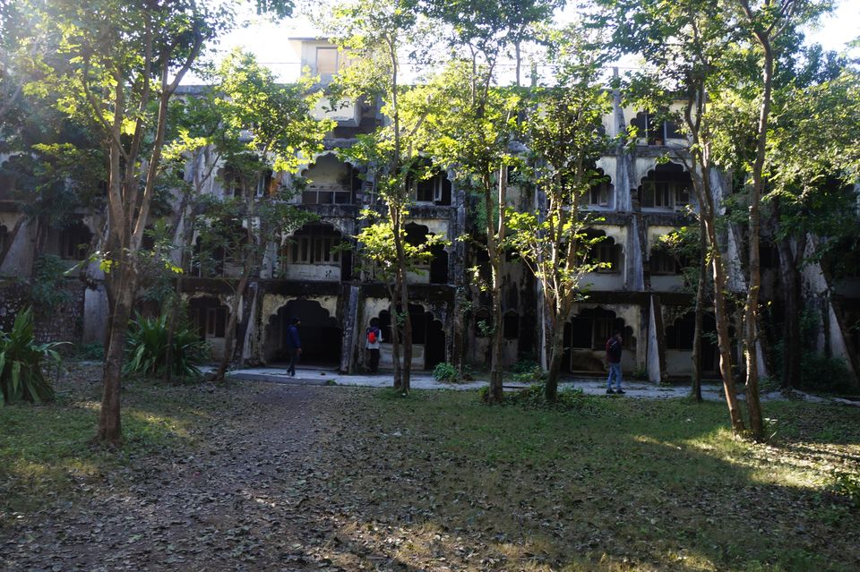 Photo of Beatles Ashram, Swarg Ashram, Rishikesh, Uttarakhand, India by Girish Jaitly