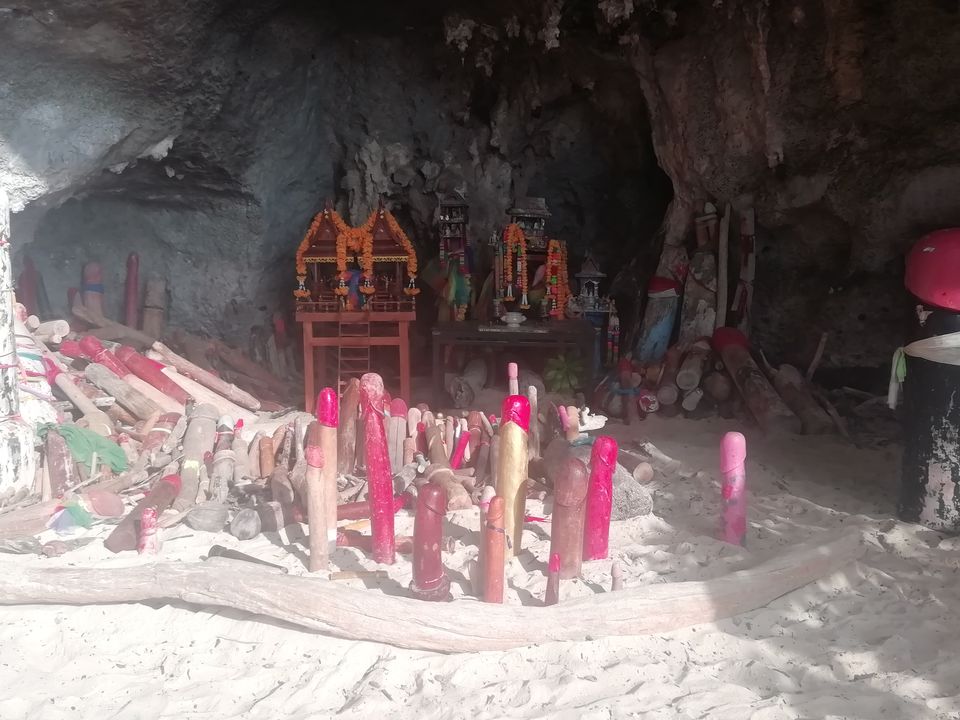 Photo of Krabi – Haven for island-hopping along with rocky limestones by Richa Girdhar