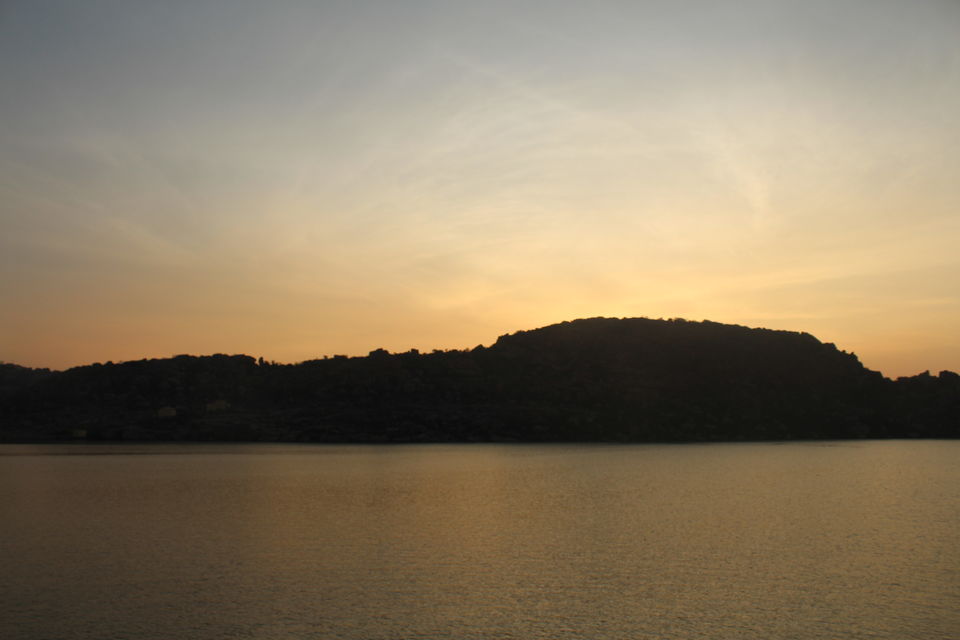 Photo of Ride to the City of Silhouetted Monuments 28/33 by Animesh Ghosh