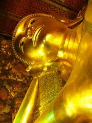 Photo of Wat Pho Phra Borom Maha Ratchawang Bangkok Thailand by Matthew Crompton