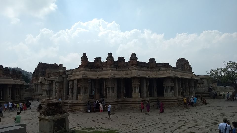 Photo of I Traveled to explore the beautiful Ruins Which are more stunning than other monuments in India 23/34 by Indian Traveloggers