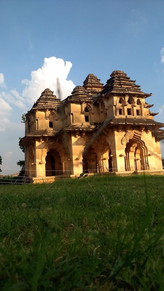 Photo of I Traveled to explore the beautiful Ruins Which are more stunning than other monuments in India 14/34 by Indian Traveloggers