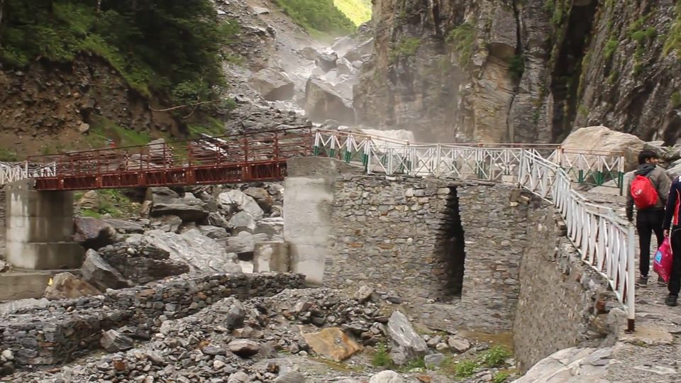 Photo of Valley of Flowers and Gurudwara Sri Hemkund Sahib - Road Trip plus Trekking by Hitesh Bhutani