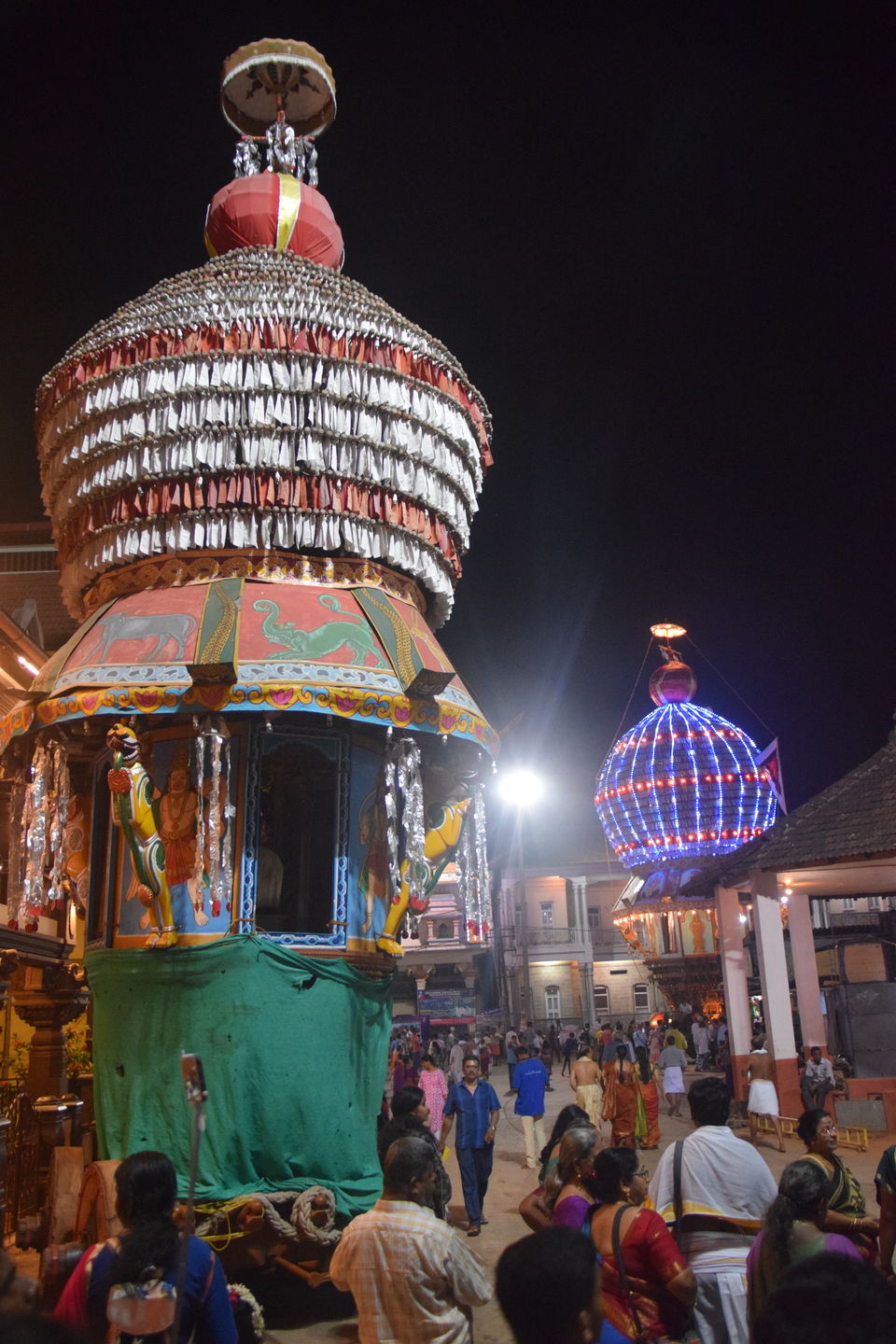 Photo of Sri Krishna Matha, Temple Car Street, Sri Krishna Temple Complex, Thenkpete, Maruthi Veethika, Udupi, Karnataka, India by SUMANTH DODDAPANENI