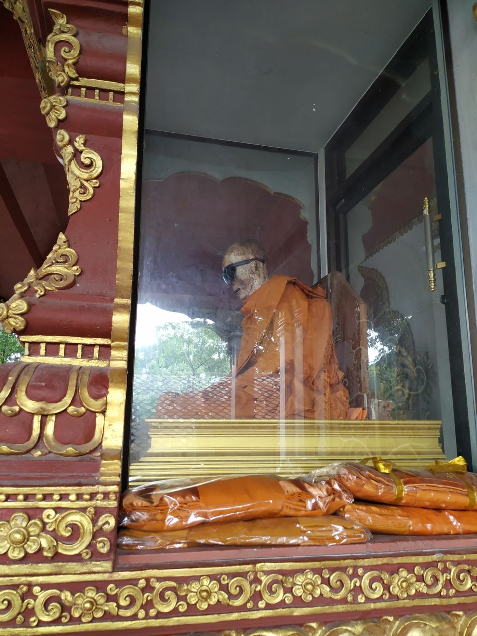 Photo of Wat Khunaram (Phra Wihan Luang Por Daeng), Na Mueang, Ko Samui District, Surat Thani, Thailand by Ambika Pradhan